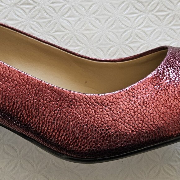 "Ruby Slippers" = Naturalizer red metallic leather pumps - Picture 3 of 5